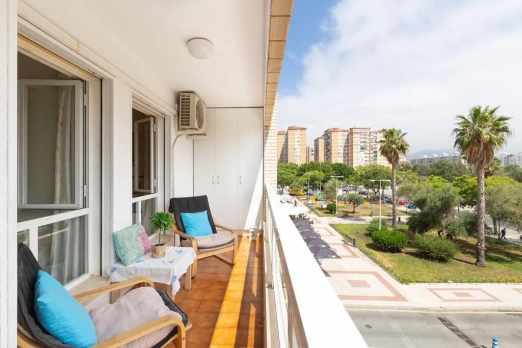 马拉加Playa Huelin Apartamento公寓 外观 照片
